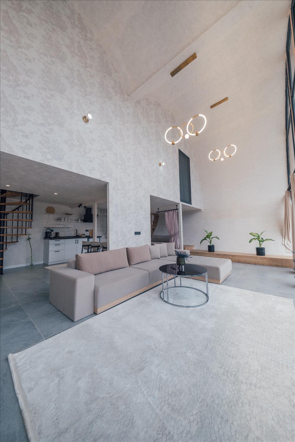 listing card gallery