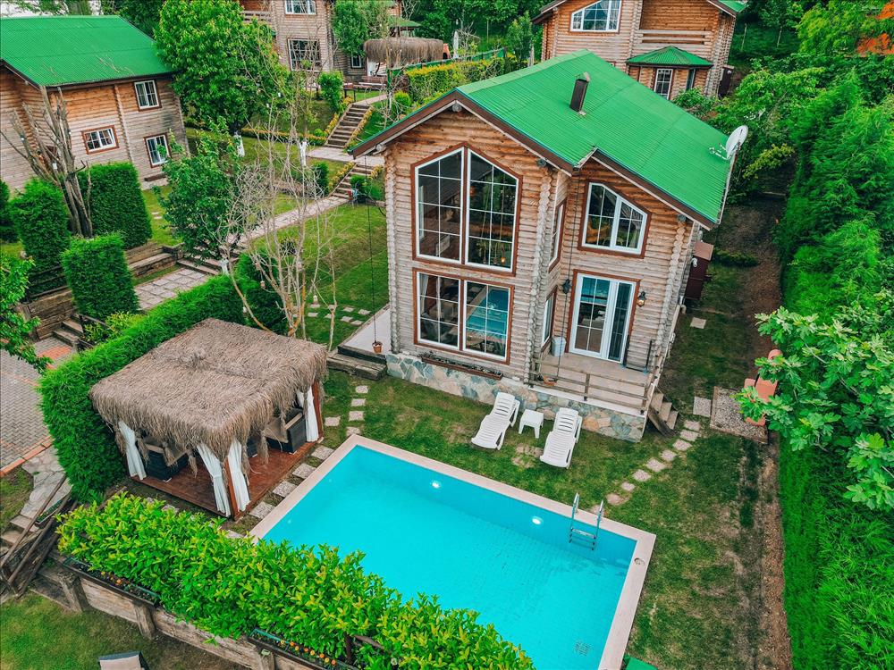 listing card gallery