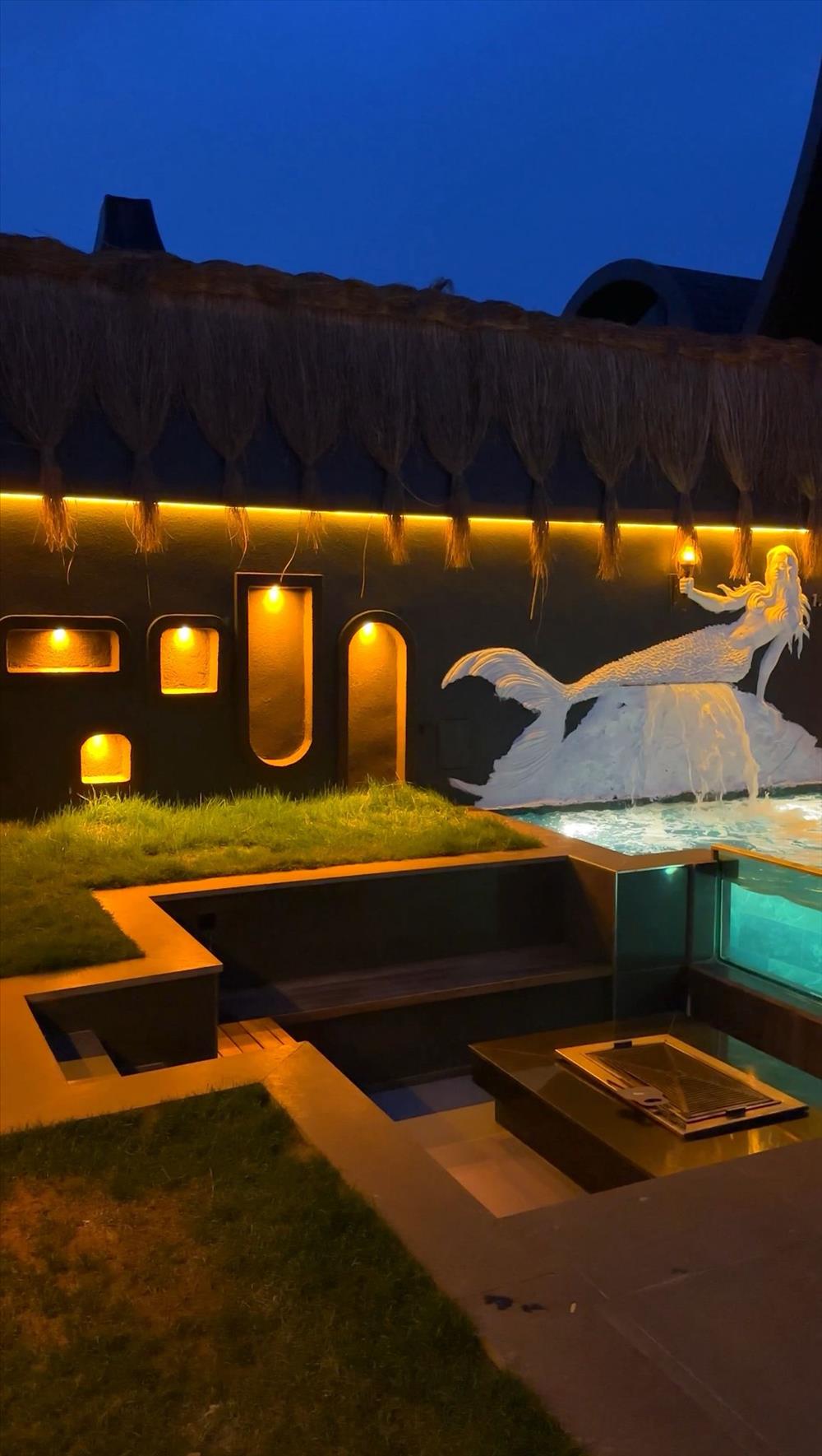 listing card gallery