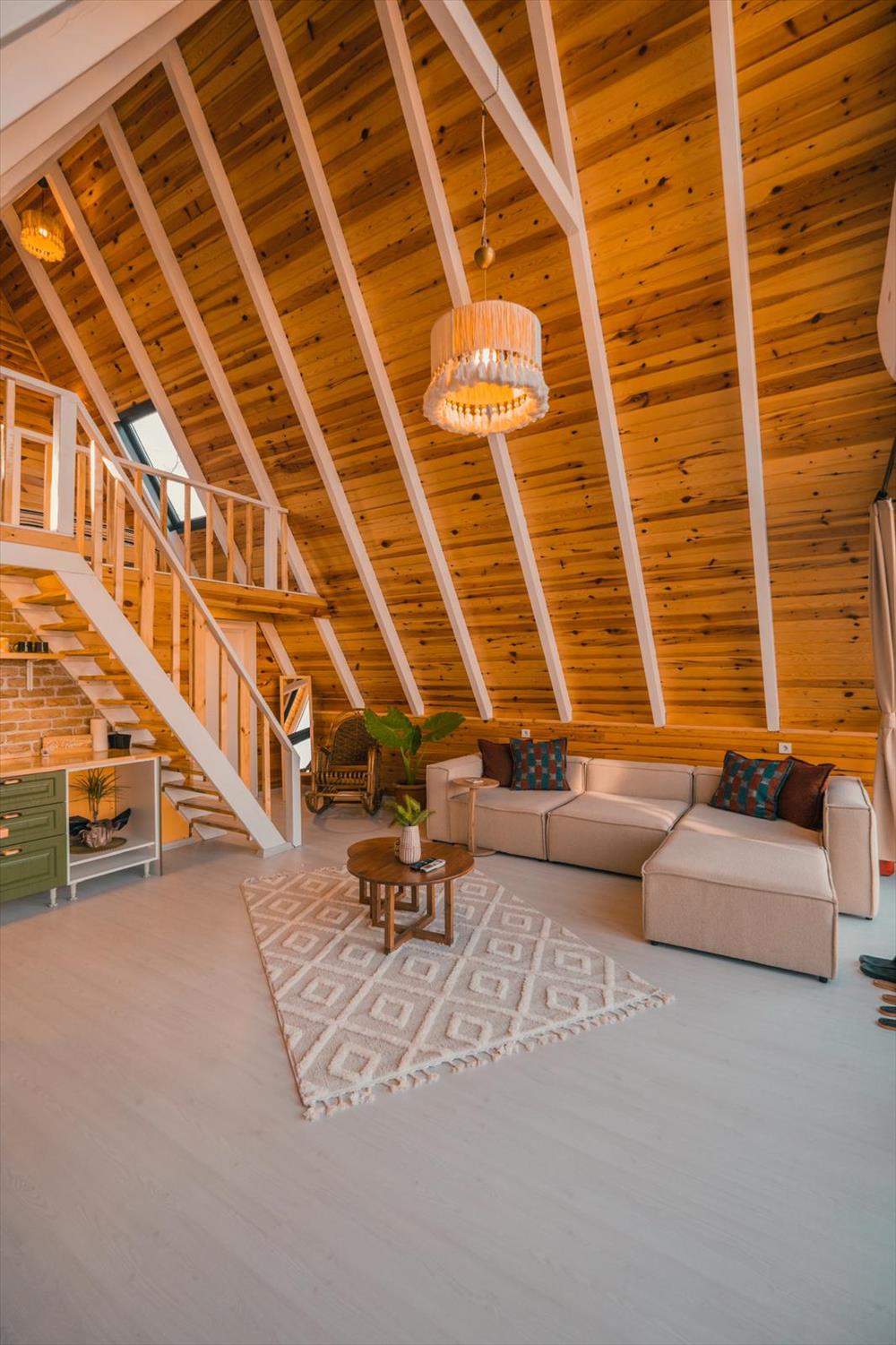 listing card gallery