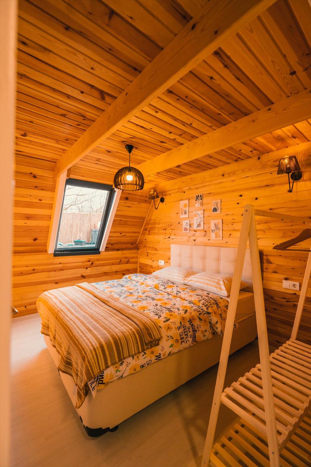 listing card gallery