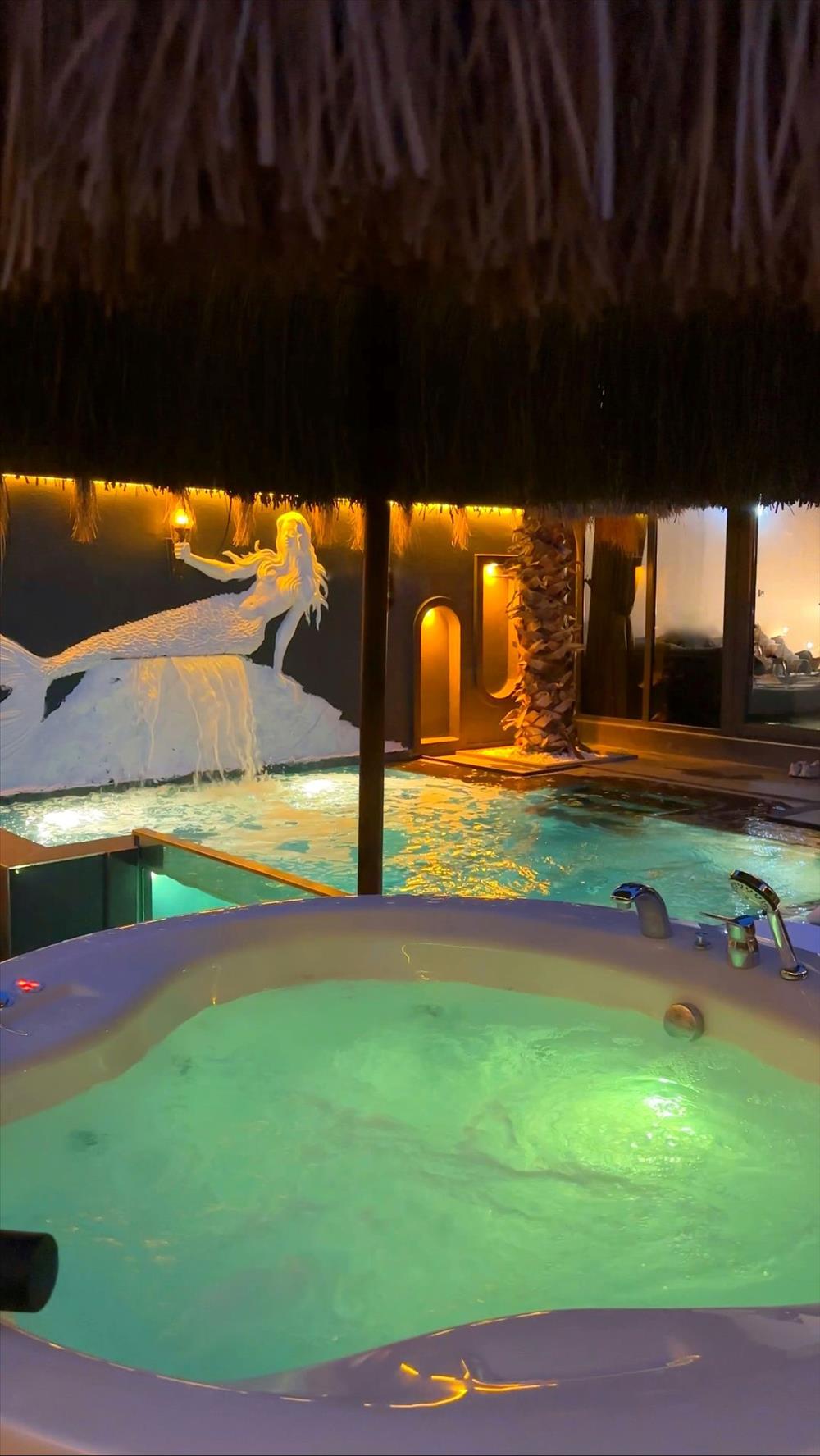 listing card gallery