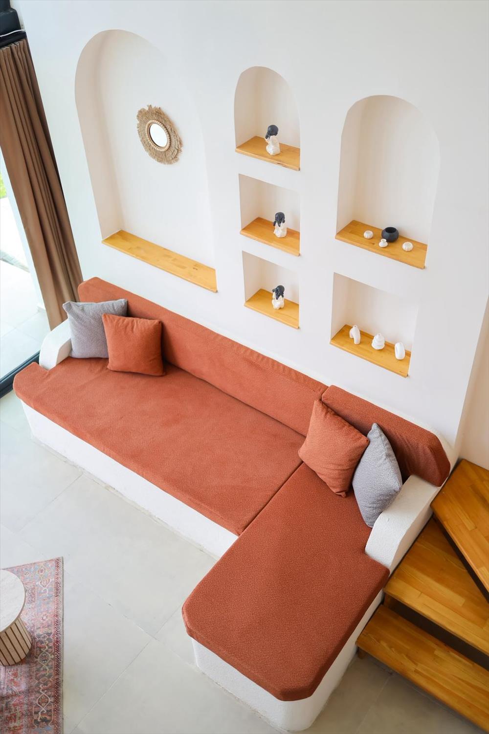 listing card gallery