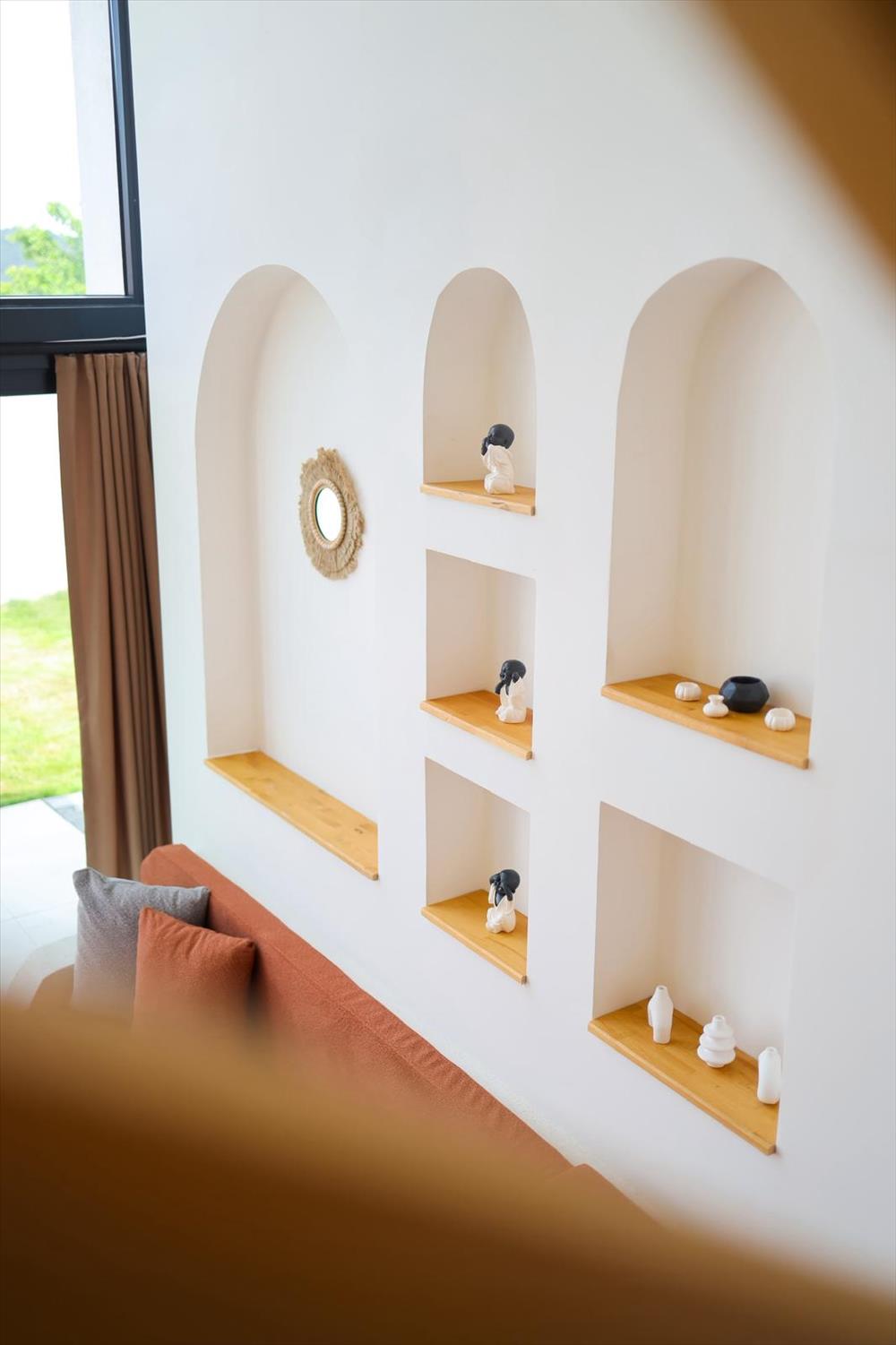 listing card gallery