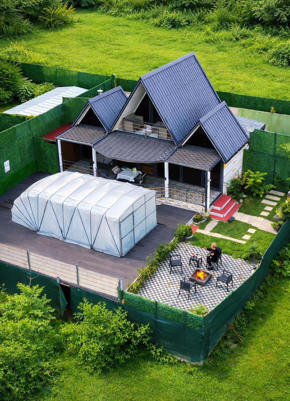 listing card gallery