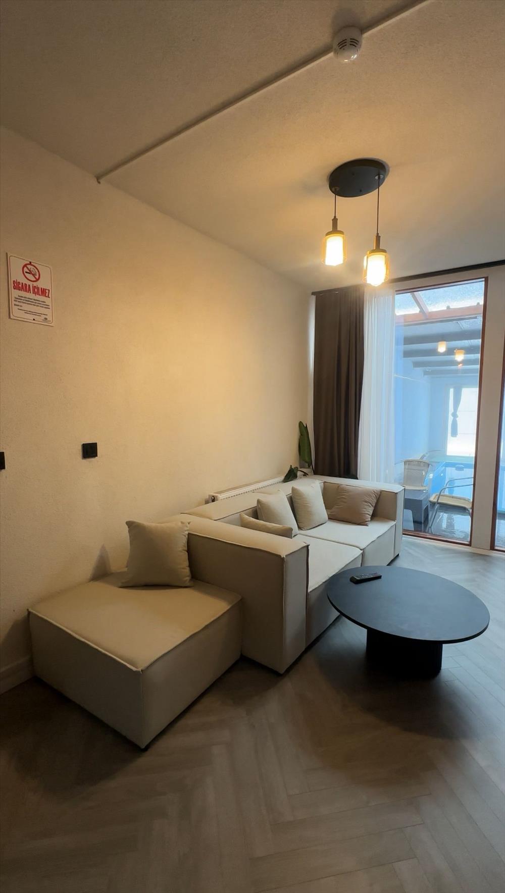 listing card gallery