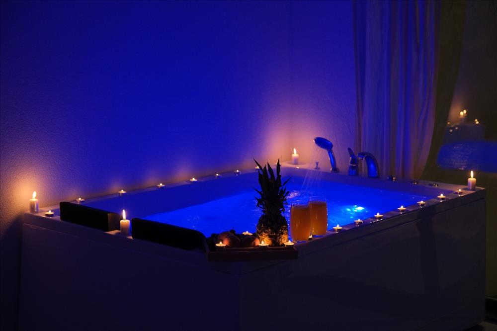 listing card gallery