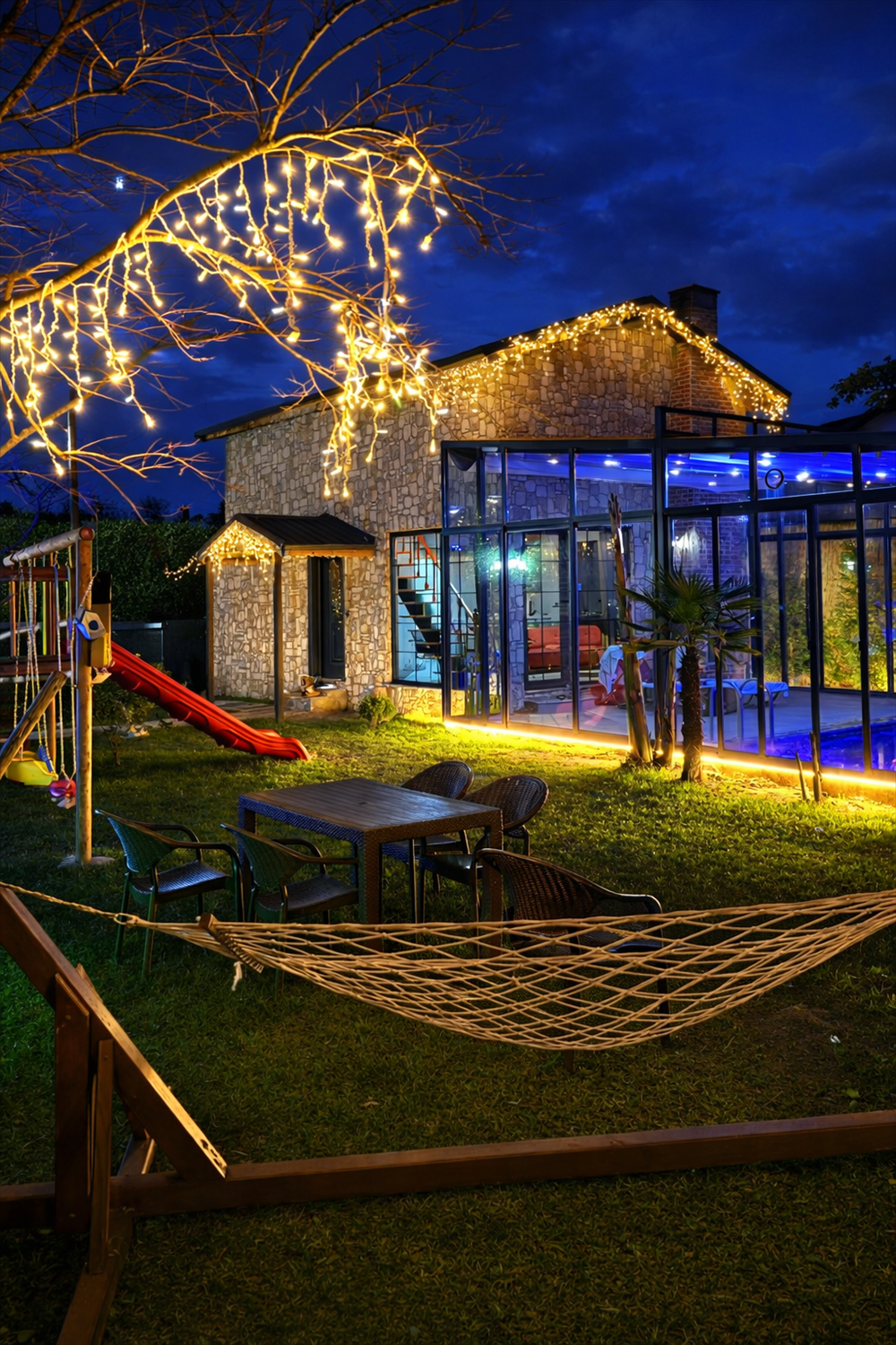 listing card gallery