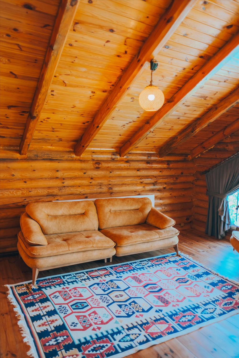 listing card gallery