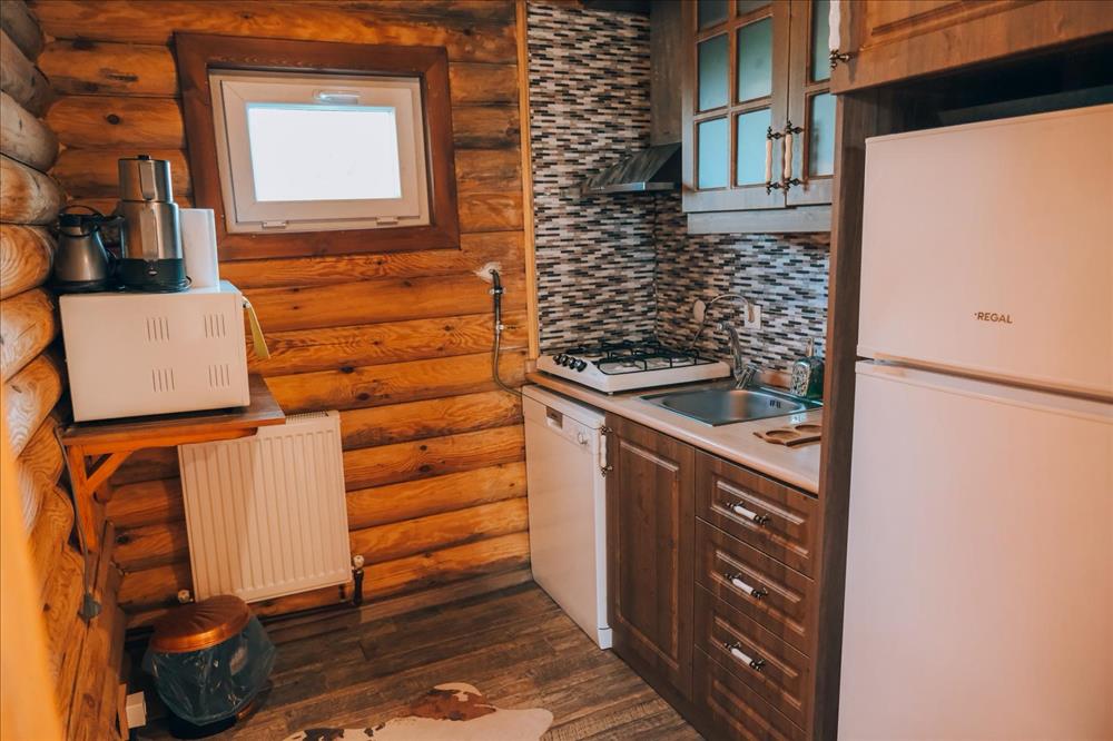 listing card gallery