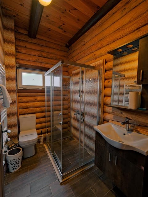 listing card gallery