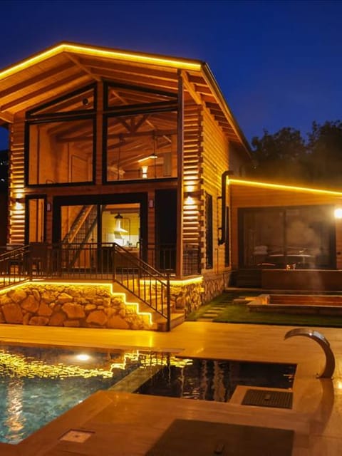 listing card gallery