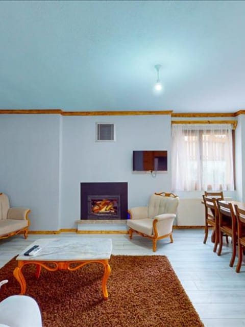 listing card gallery