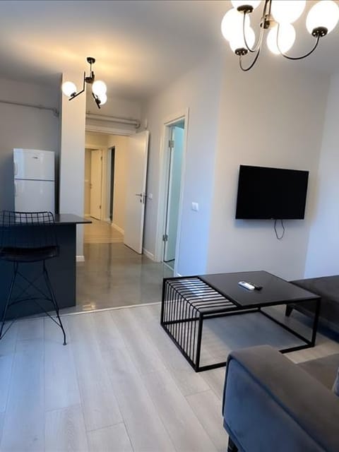 listing card gallery