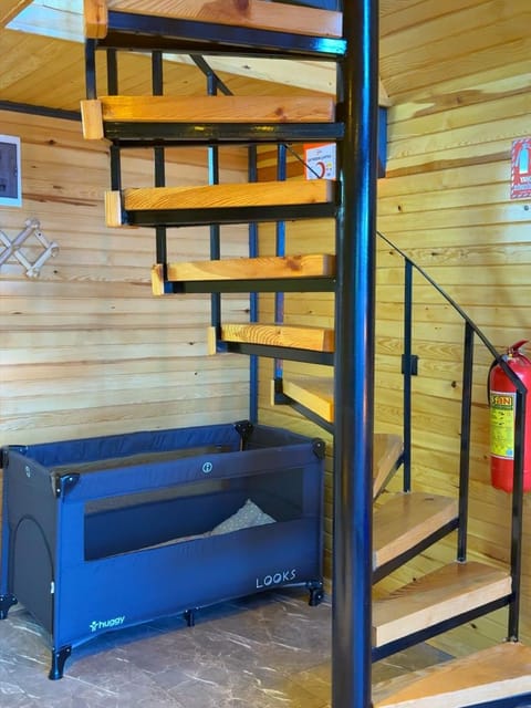 listing card gallery