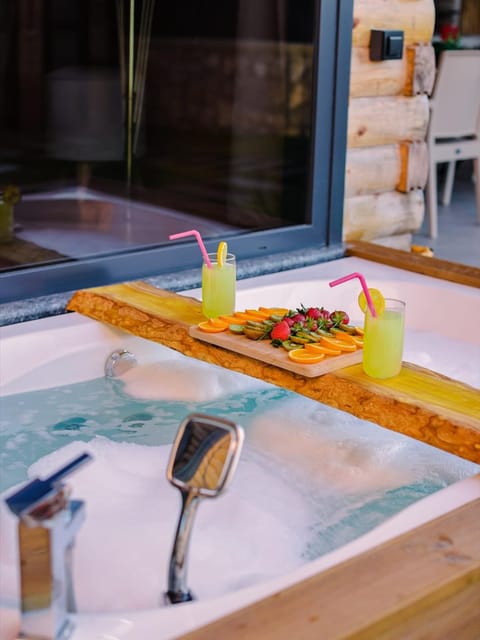 listing card gallery