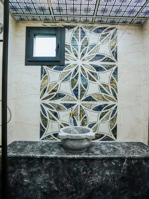 listing card gallery