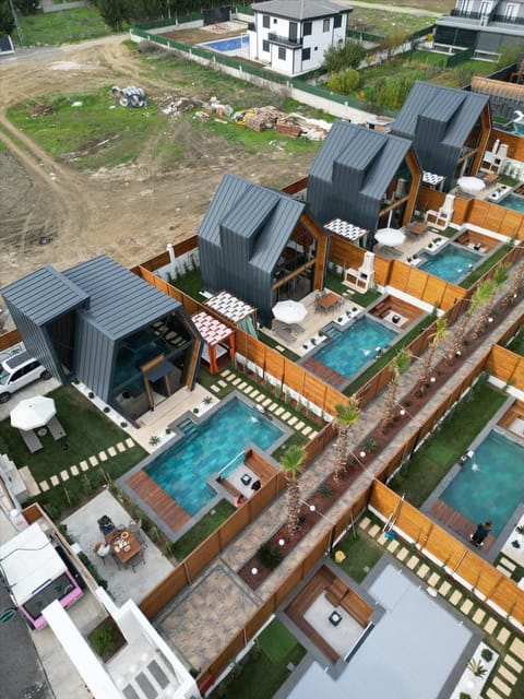 listing card gallery