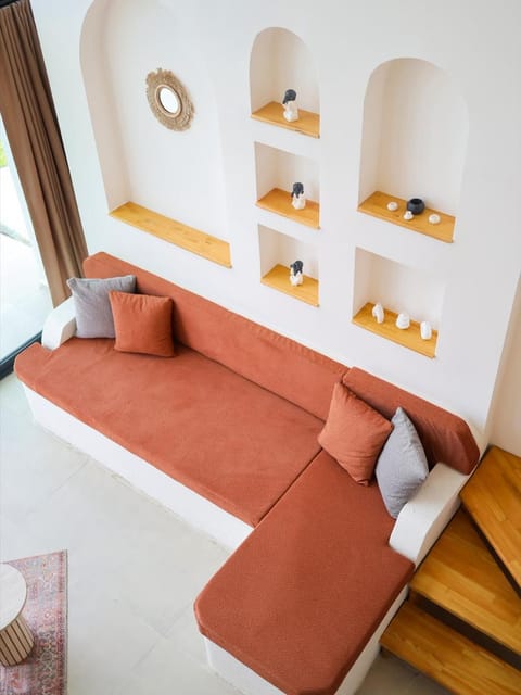 listing card gallery