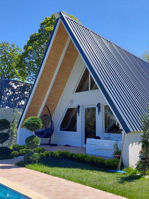 listing card gallery