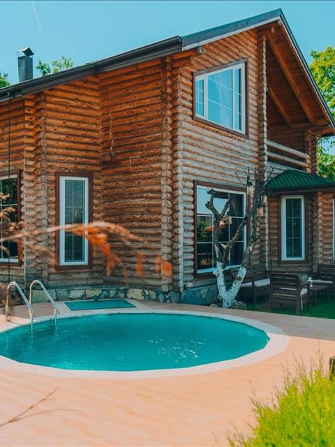 listing card gallery