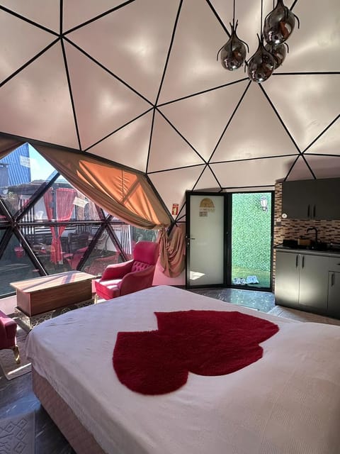 listing card gallery