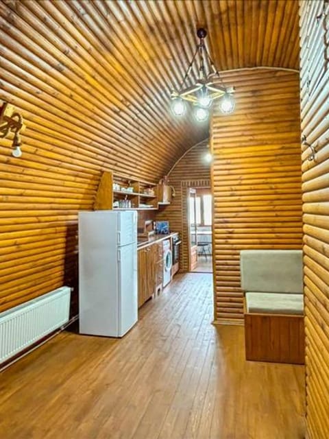 listing card gallery