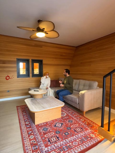 listing card gallery