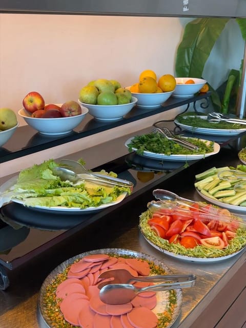 listing card gallery