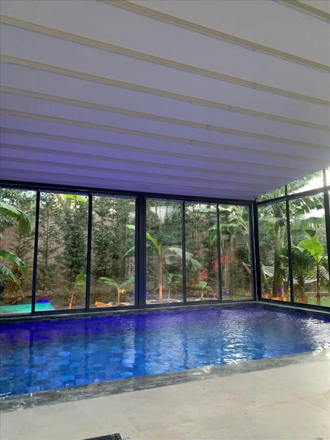 listing card gallery