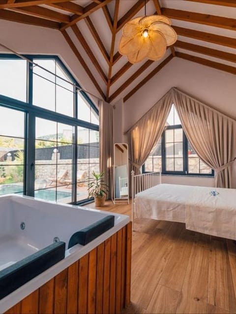 listing card gallery