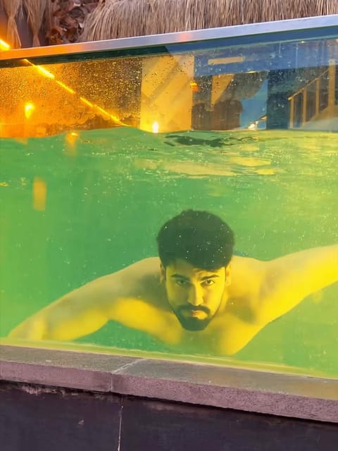 listing card gallery