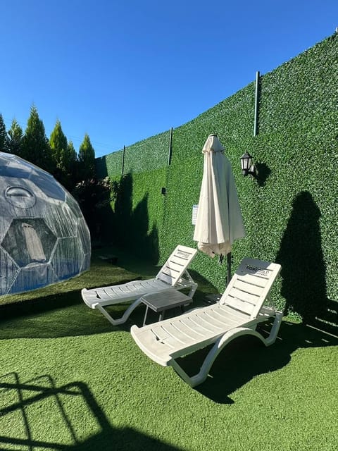 listing card gallery