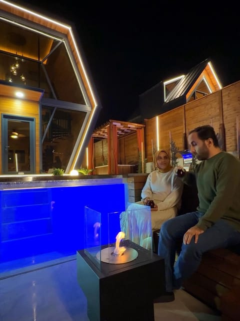 listing card gallery