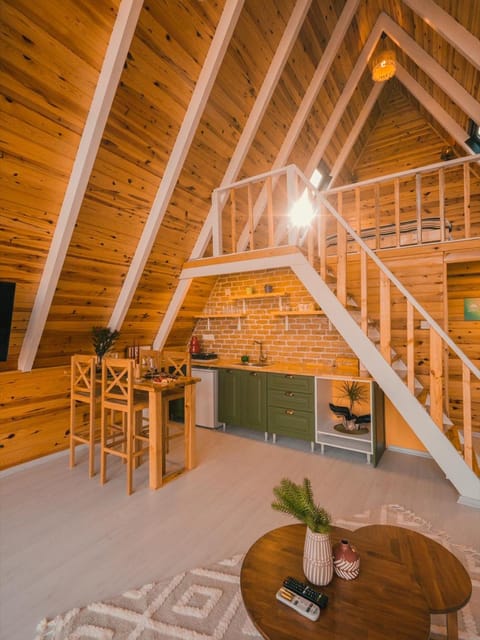 listing card gallery