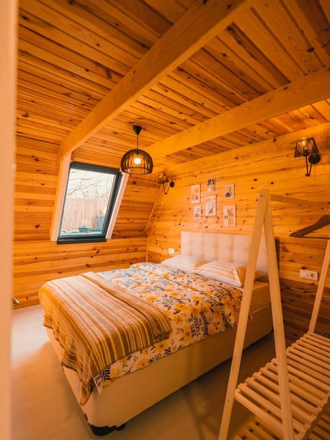 listing card gallery