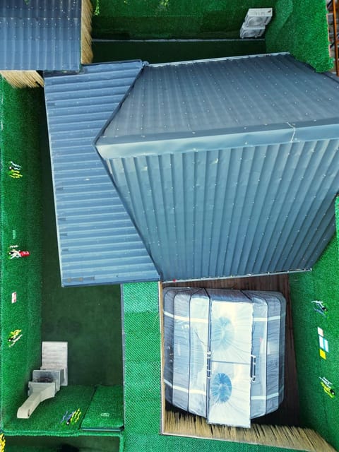 listing card gallery