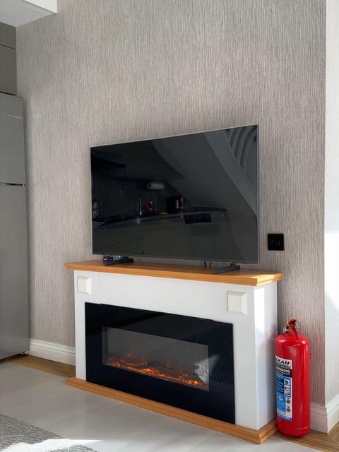 listing card gallery