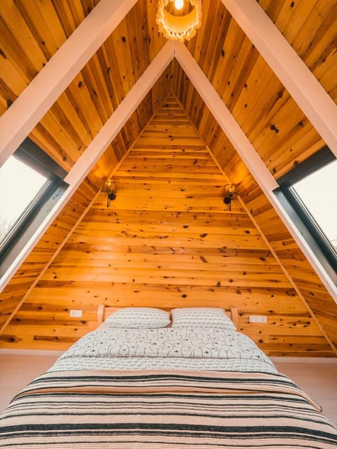 listing card gallery