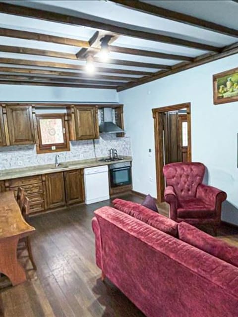 listing card gallery