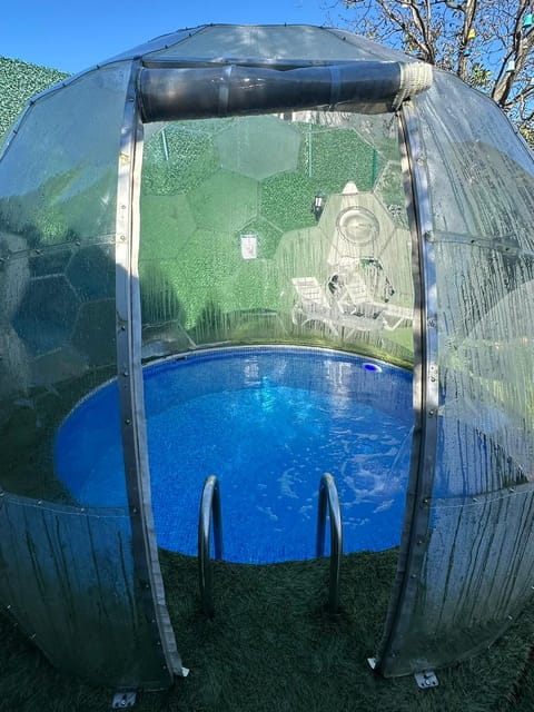 listing card gallery