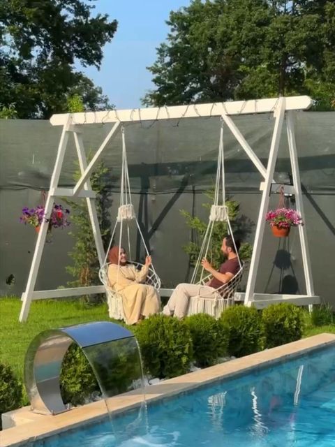 listing card gallery