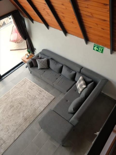 listing card gallery