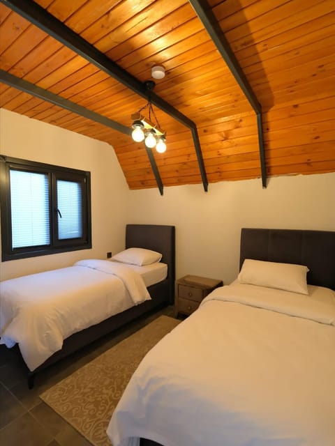 listing card gallery