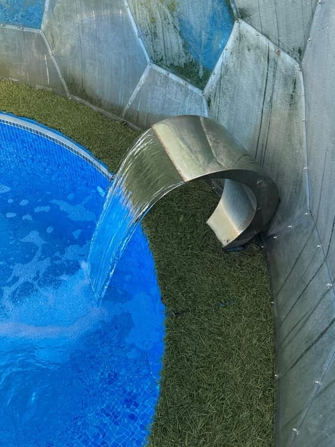 listing card gallery