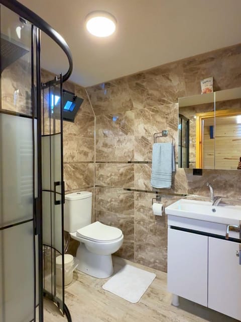 listing card gallery