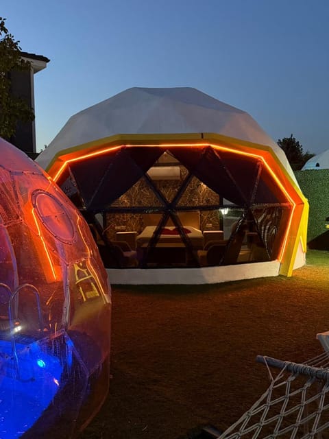 listing card gallery