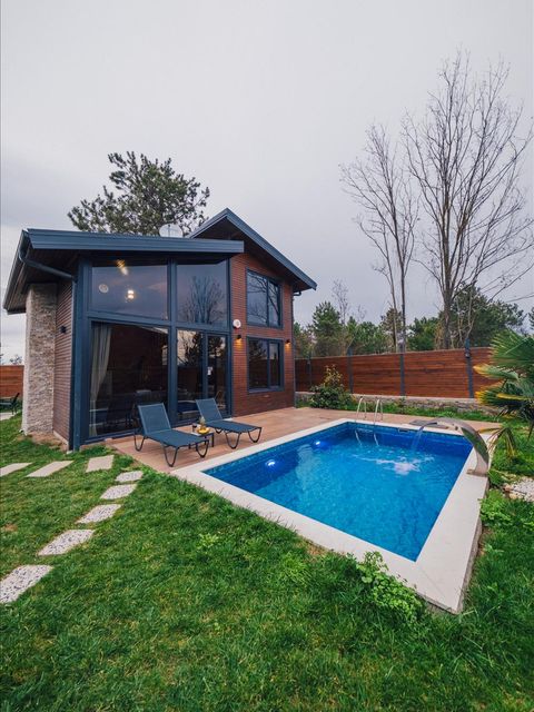 listing card gallery