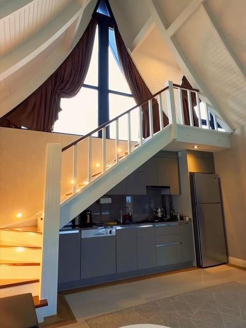 listing card gallery