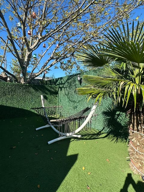 listing card gallery